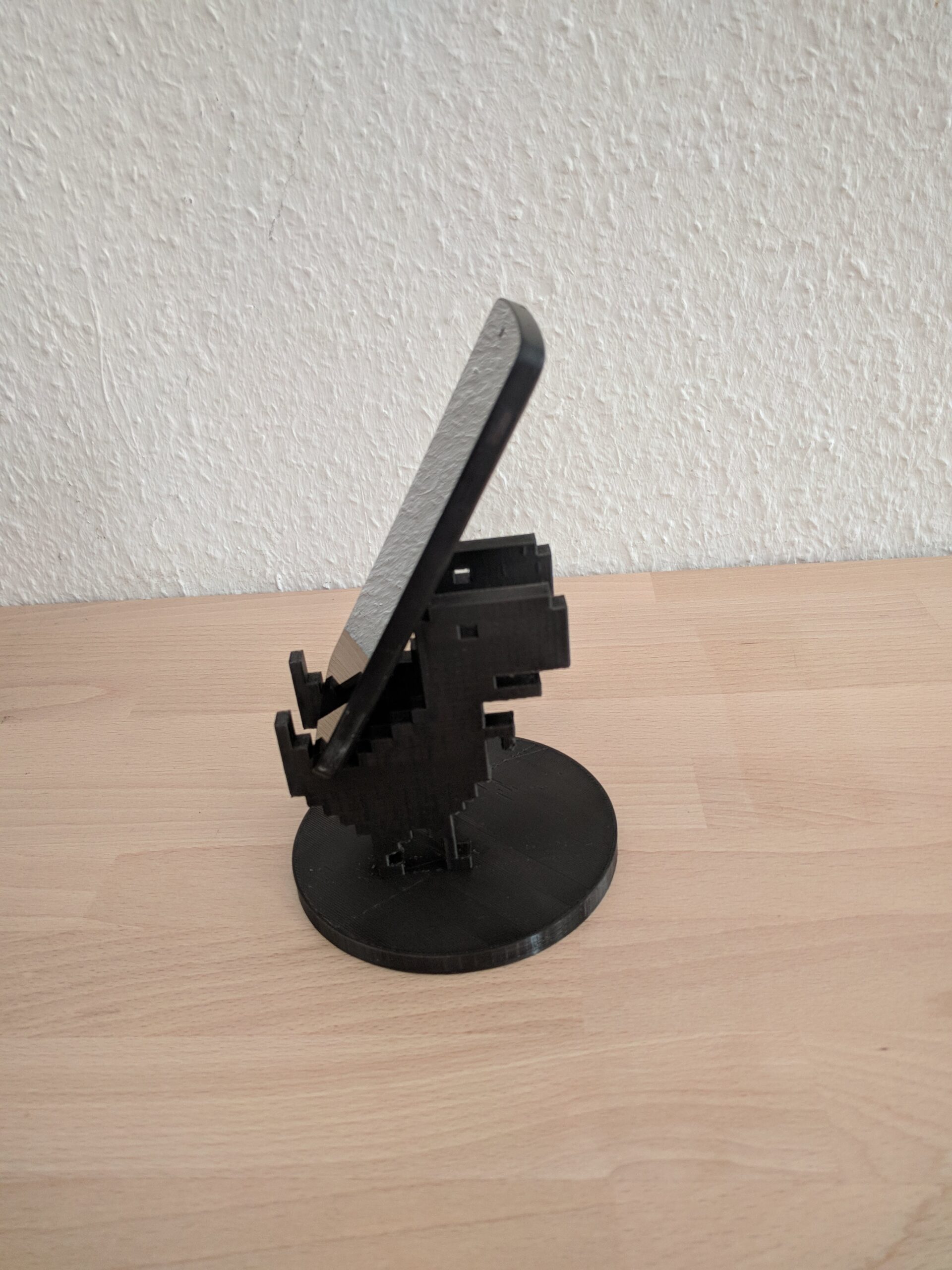 3D Druck Smartphone Stand Chrome T-Rex Seitlich